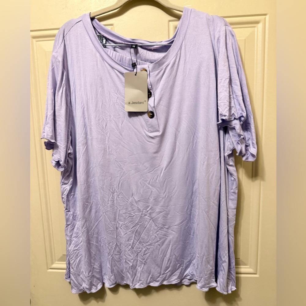 A. Jesdani Lavender Pajama Shorts with Pullover Top Lettuce Edges Size 3X